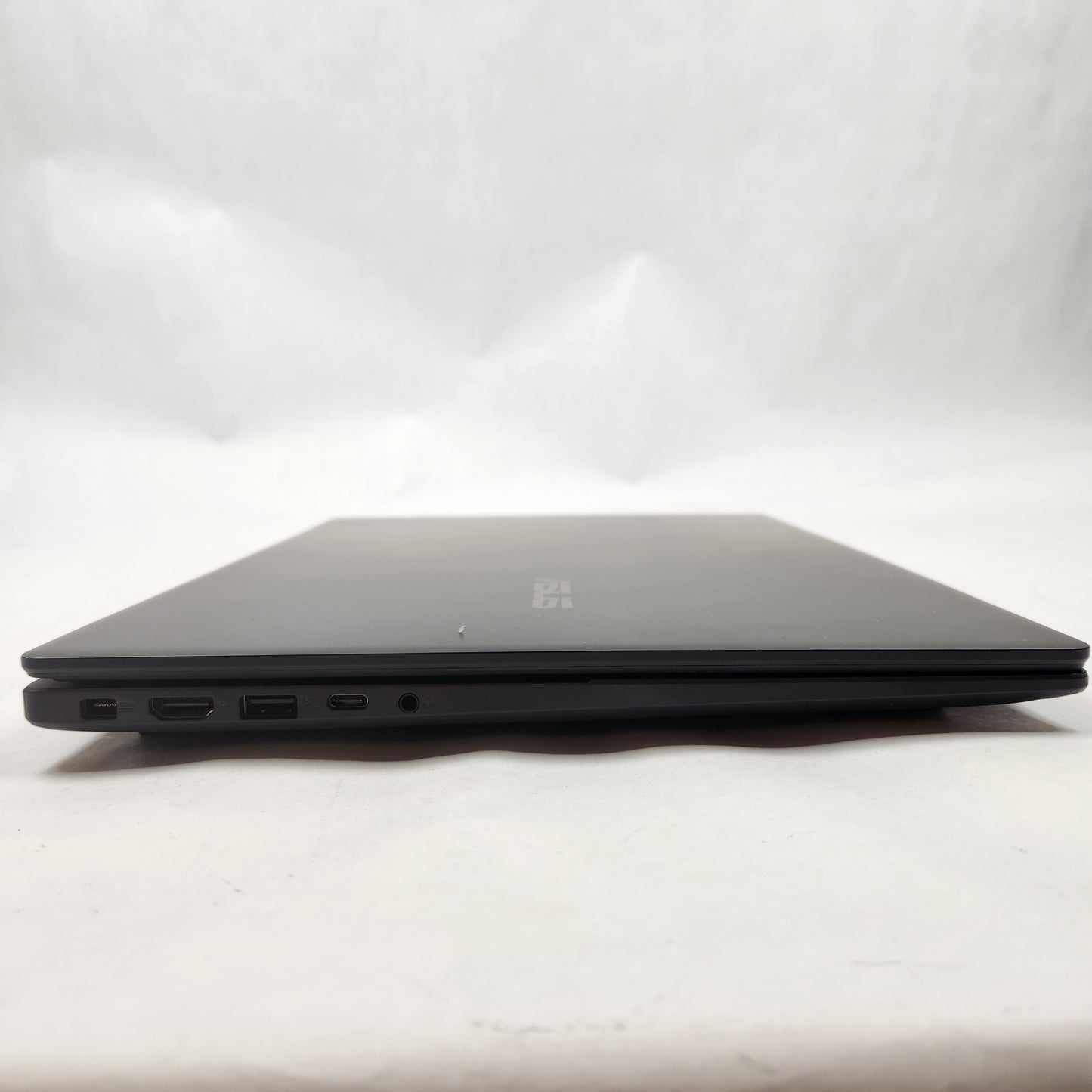 Asus V16 V3607V 16" Intel Core 5 210H 2.2GHz 32GB RAM 2TB SSD GeForce RTX 5060