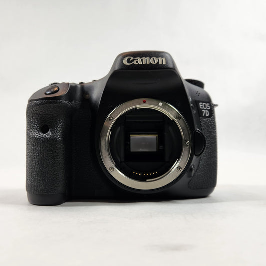 Canon EOS 7D 18.0MP Digital SLR DSLR Camera