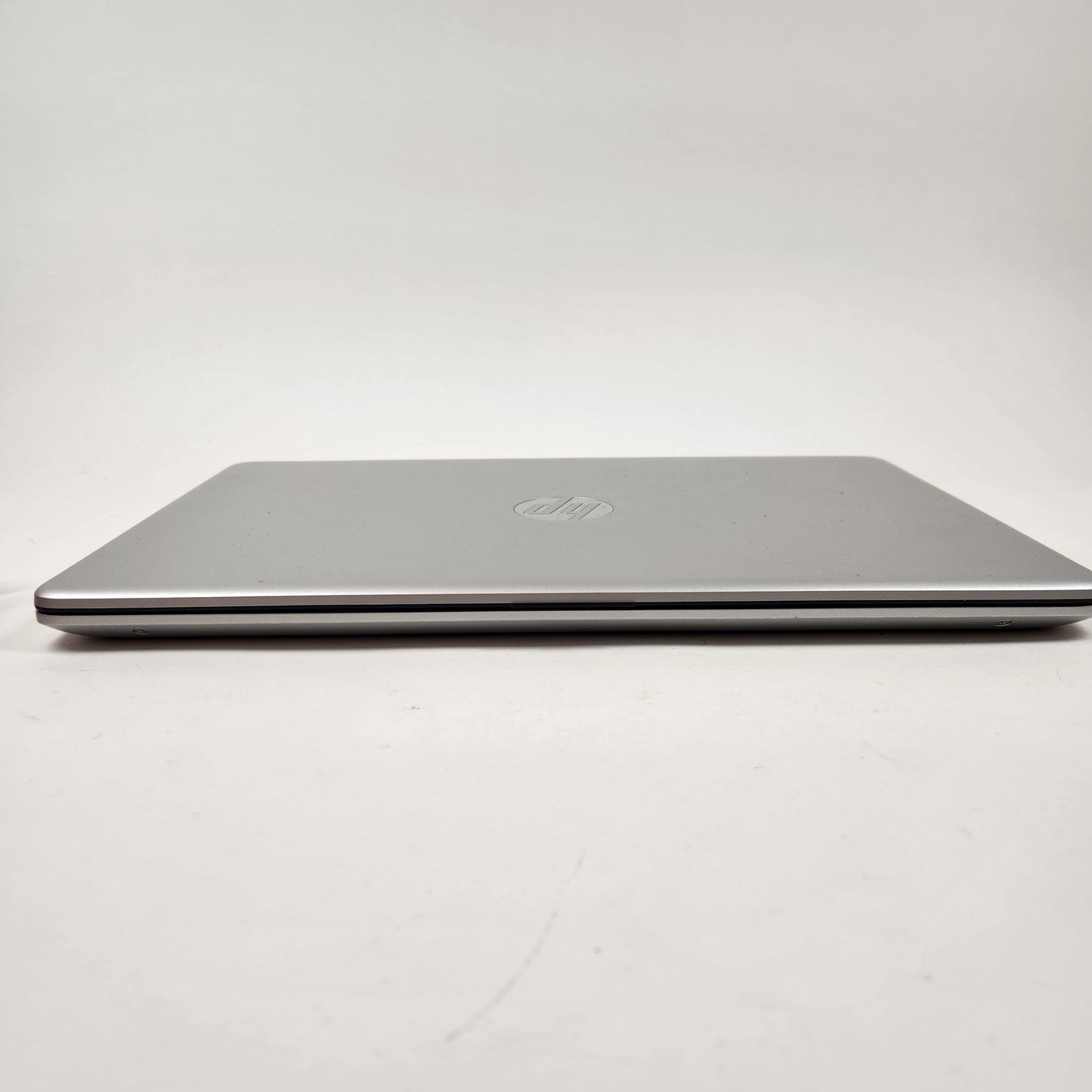 HP Laptop 15-DW0037WM 15.6" i3-8145U 2.1GHz 8GB RAM 1TB HDD