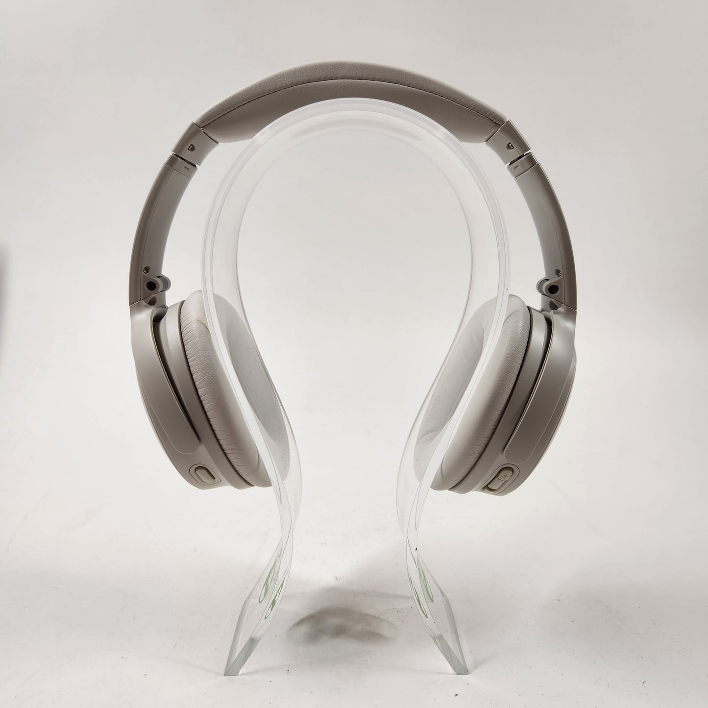 Bose QuietComfort 45 Noise Cancelling Bluetooth Headphones White Smoke