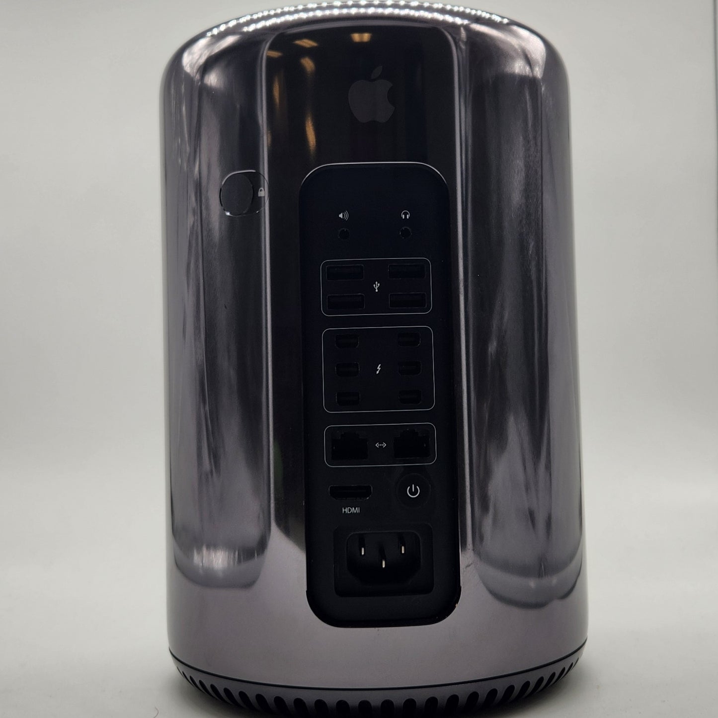 2013 Apple Mac Pro Xeon E5 3.5GHz 16GB RAM 250GB HDD Space Gray A1481