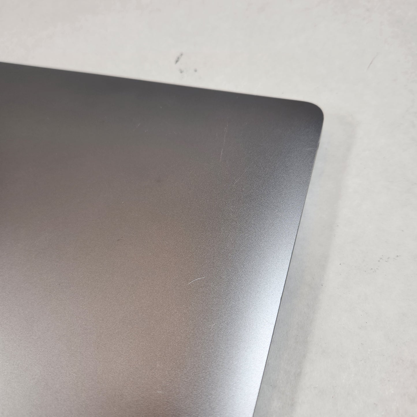 2020 Apple MacBook Air 13" M1 8C GPU 3.2GHz 8GB RAM 256GB SSD MGN63LL/A