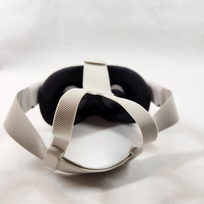 Meta Quest 3S 128GB Standalone All-in-One VR Headset P97