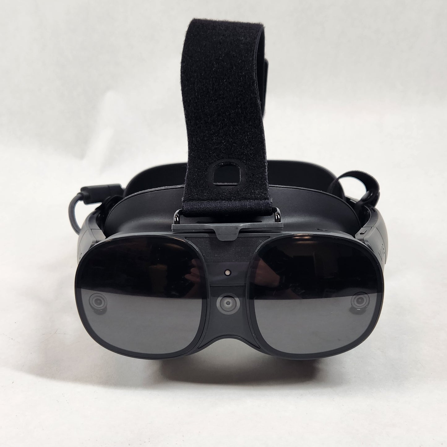 HTC Vive XR Elite 128GB Standalone All-in-One VR Headset 99HASZ006-00