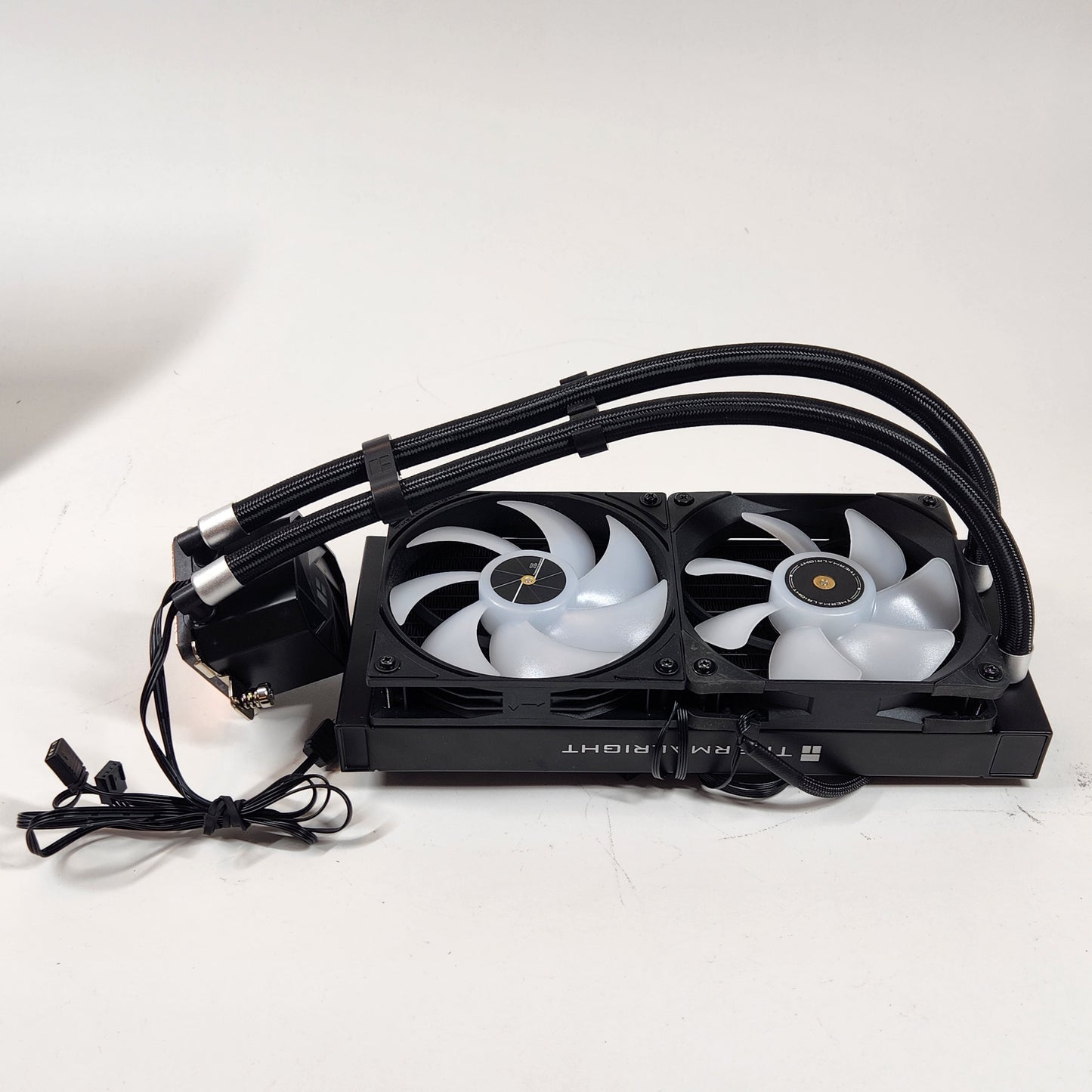 Thermalright Aqua Elite 240 V3 All-In-One CPU Liquid Cooler TL-C12B-S V2