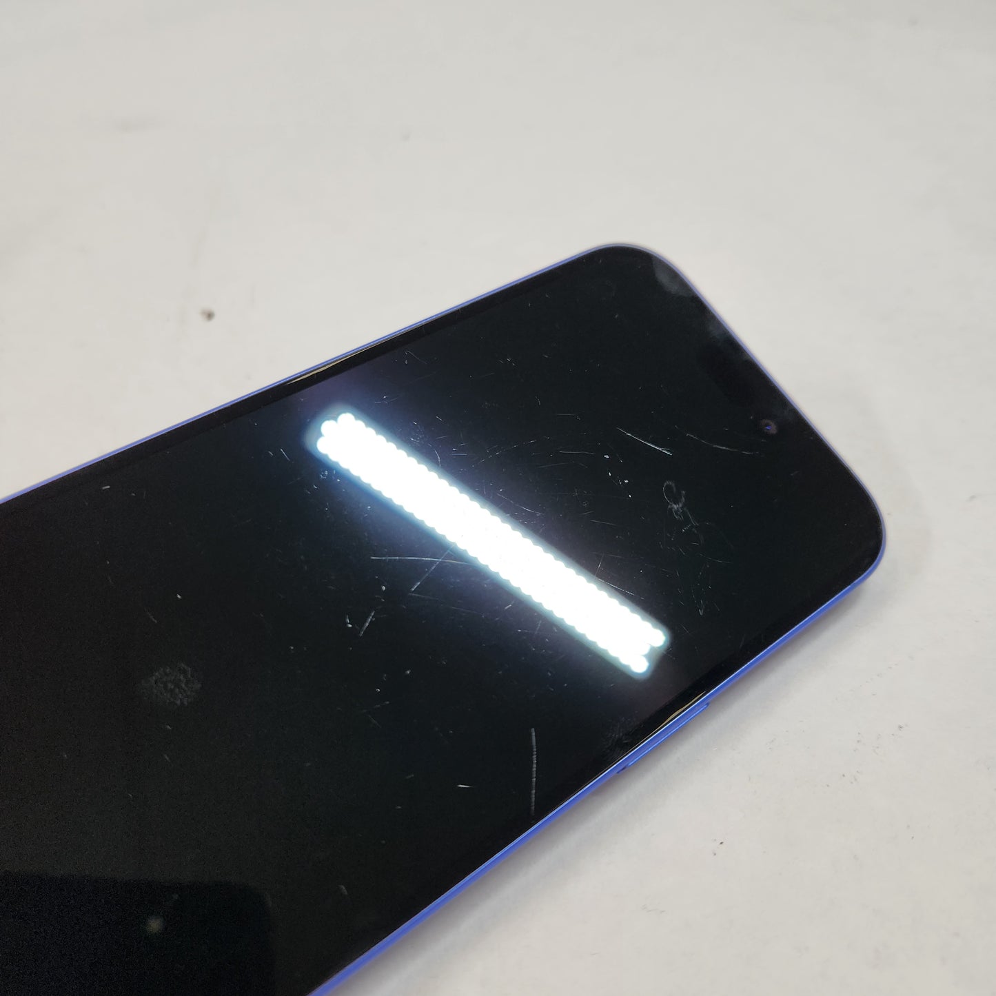 Unlocked Apple iPhone 16 128GB 26.0.1 Ultramarine MYAT3LL/A