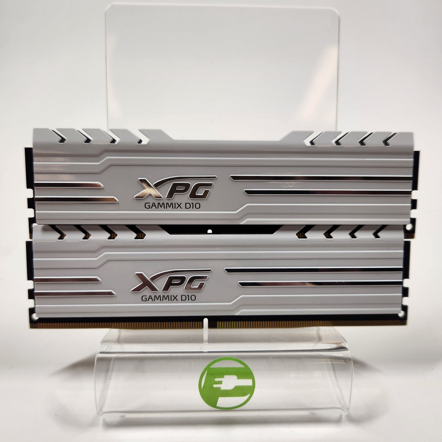 XPG GAMMIX D10 16GB (2x8GB) RAM DDR4 3000MHz AX4U300038G16A-BW10