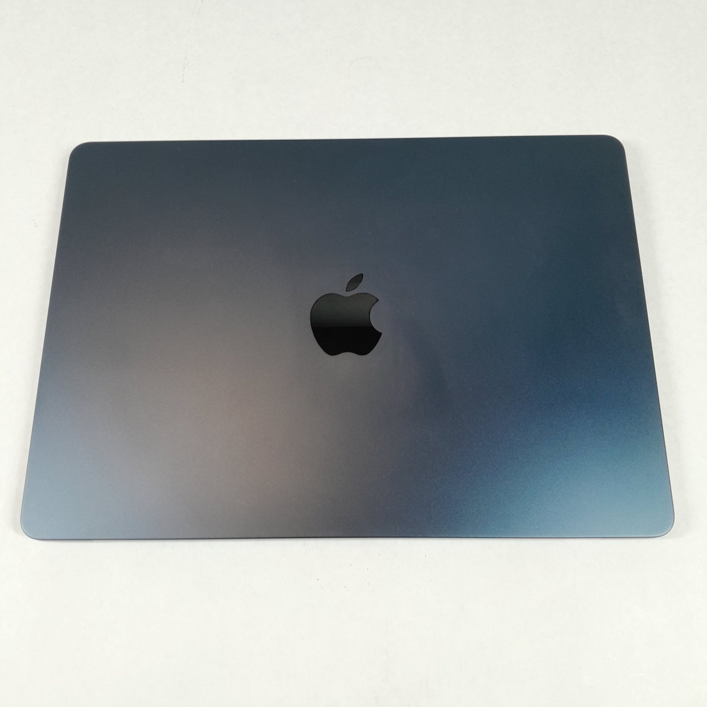 2022 Apple MacBook Air 13.6" M2 8C GPU 3.5GHz 8GB RAM 512GB SSD A2681