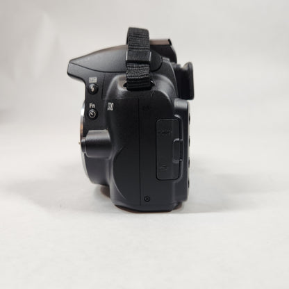 Nikon D3000 10.2MP Digital SLR DSLR Camera