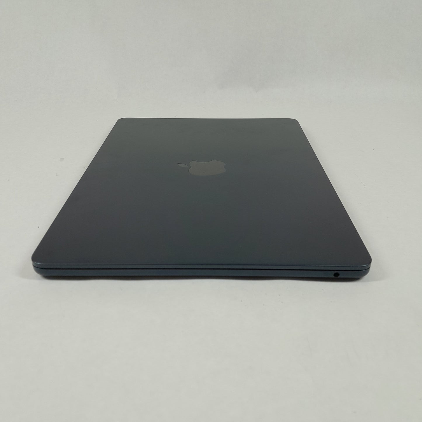 2024 Apple MacBook Air 13" M3 8C GPU 4.0GHz 16GB RAM 256GB SSD A3113