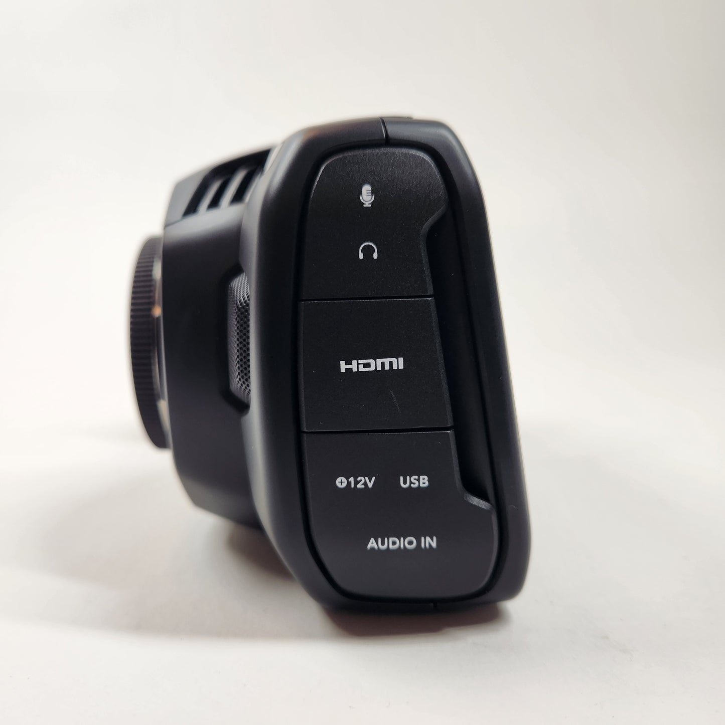 Blackmagic Design Pocket Cinema Camera 4K  9MP 4K Digital Camera Body only