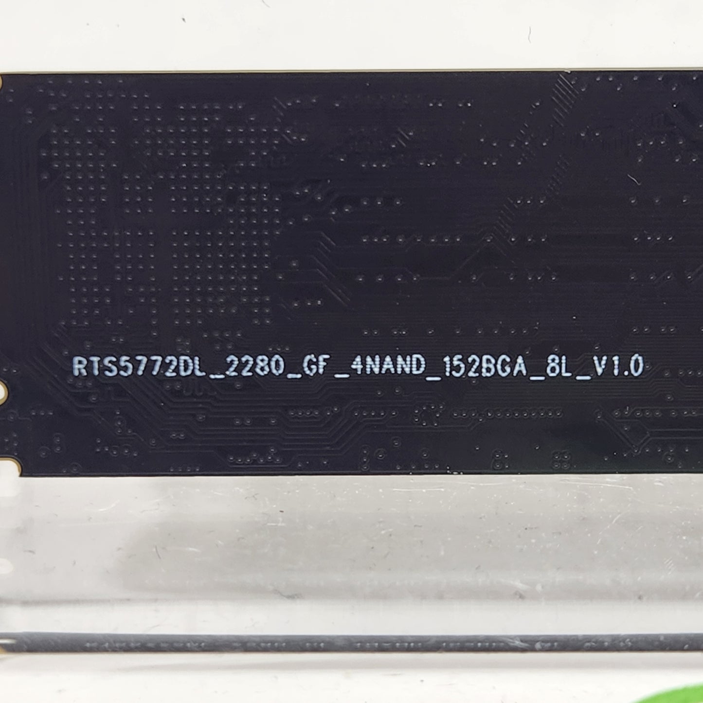 Realtek 2280mm rts5772dl 1TB M.2 NVMe Gen 4.0 x 4 SSD GN34AA