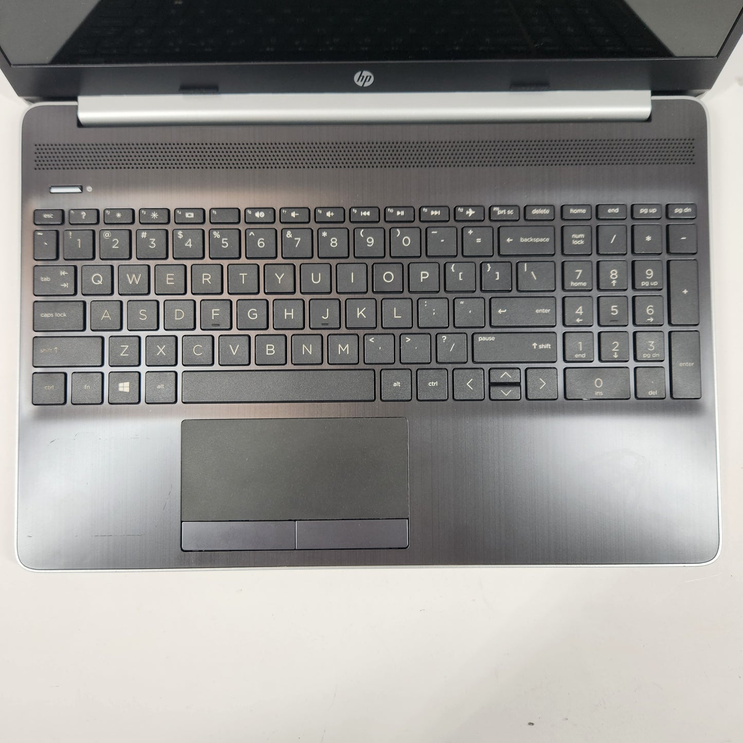 HP Laptop 15-DW0037WM 15.6" i3-8145U 2.1GHz 8GB RAM 1TB HDD