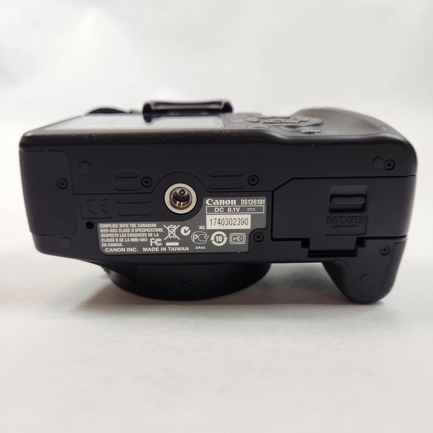 Canon EOS Rebel XS 10.1MP Digital SLR DSLR Camera