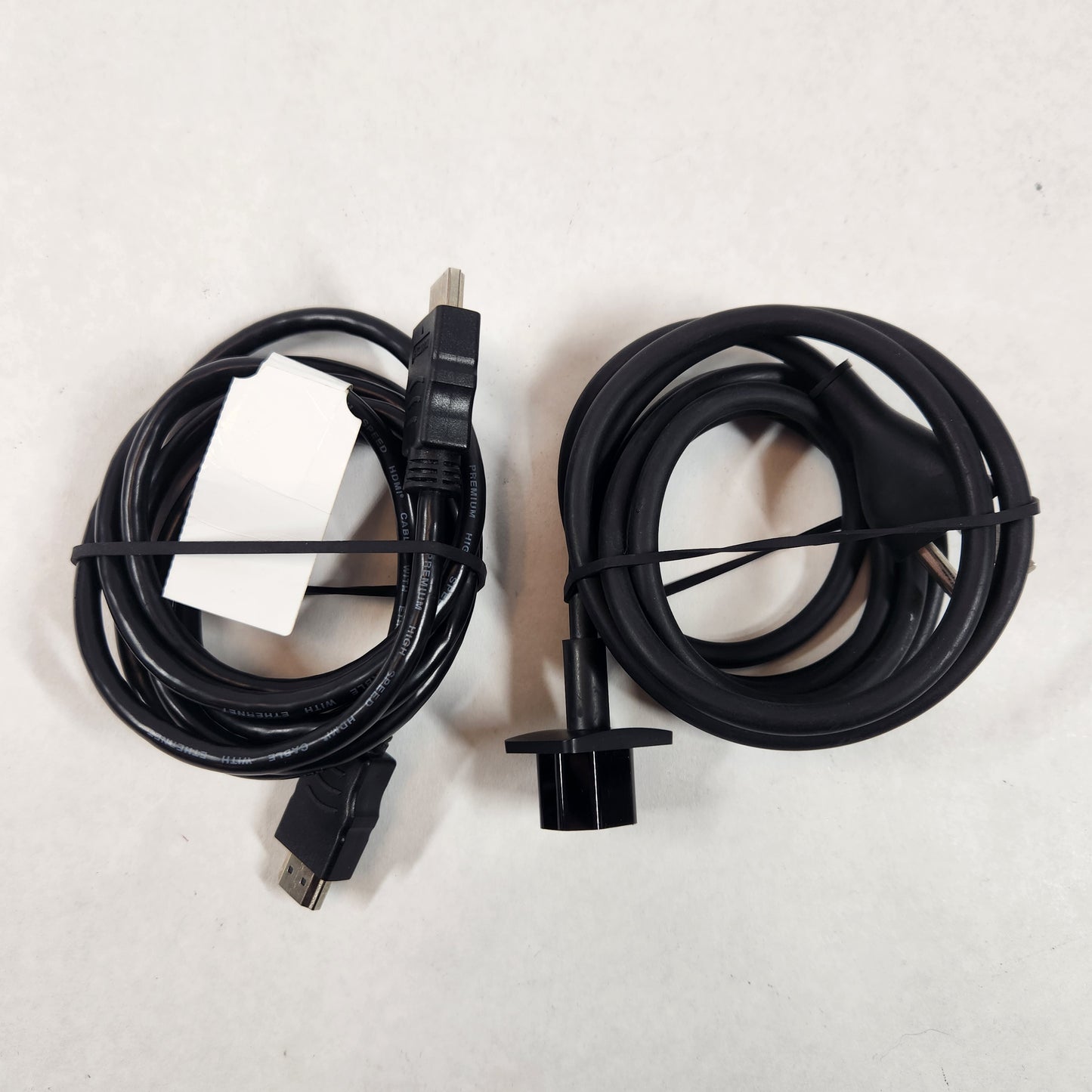 2013 Apple Mac Pro Xeon E5 3.5GHz 16GB RAM 250GB HDD Space Gray A1481